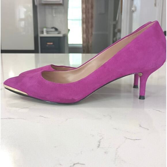 Enzo Angiolini Barbiecore Fushia suede kitten pump 6.5 W gold accent Glam chic - Picture 3 of 9